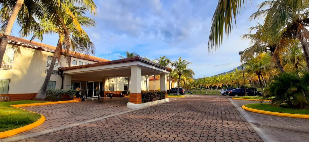 Comfort Inn Real La Union Exterior photo